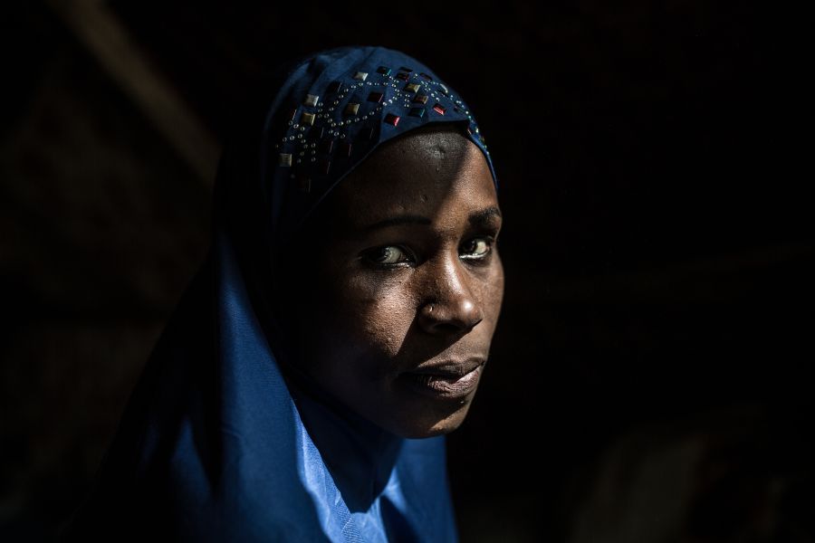 Fatana a été enlevée quand Boko Haram a fait irruption dans son village en pleine nuit et tué son mari. 
